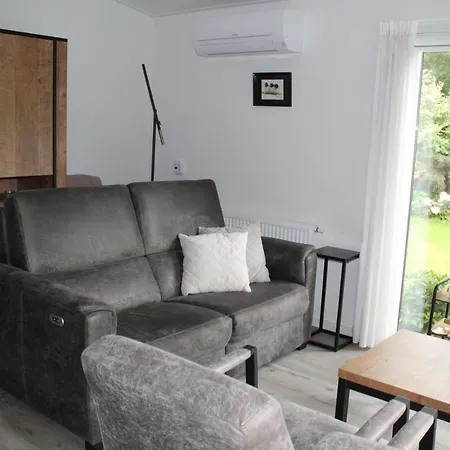 Japanse Bostuin Met Wifi Шале